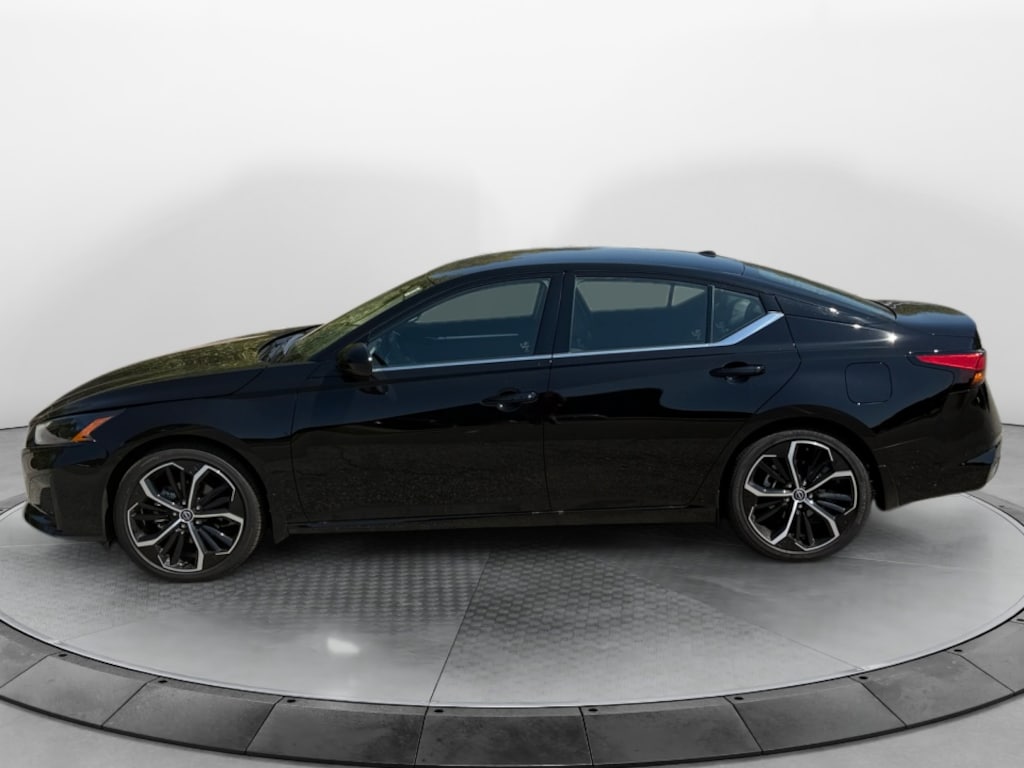 Certified 2026 Nissan Altima SR Sedan