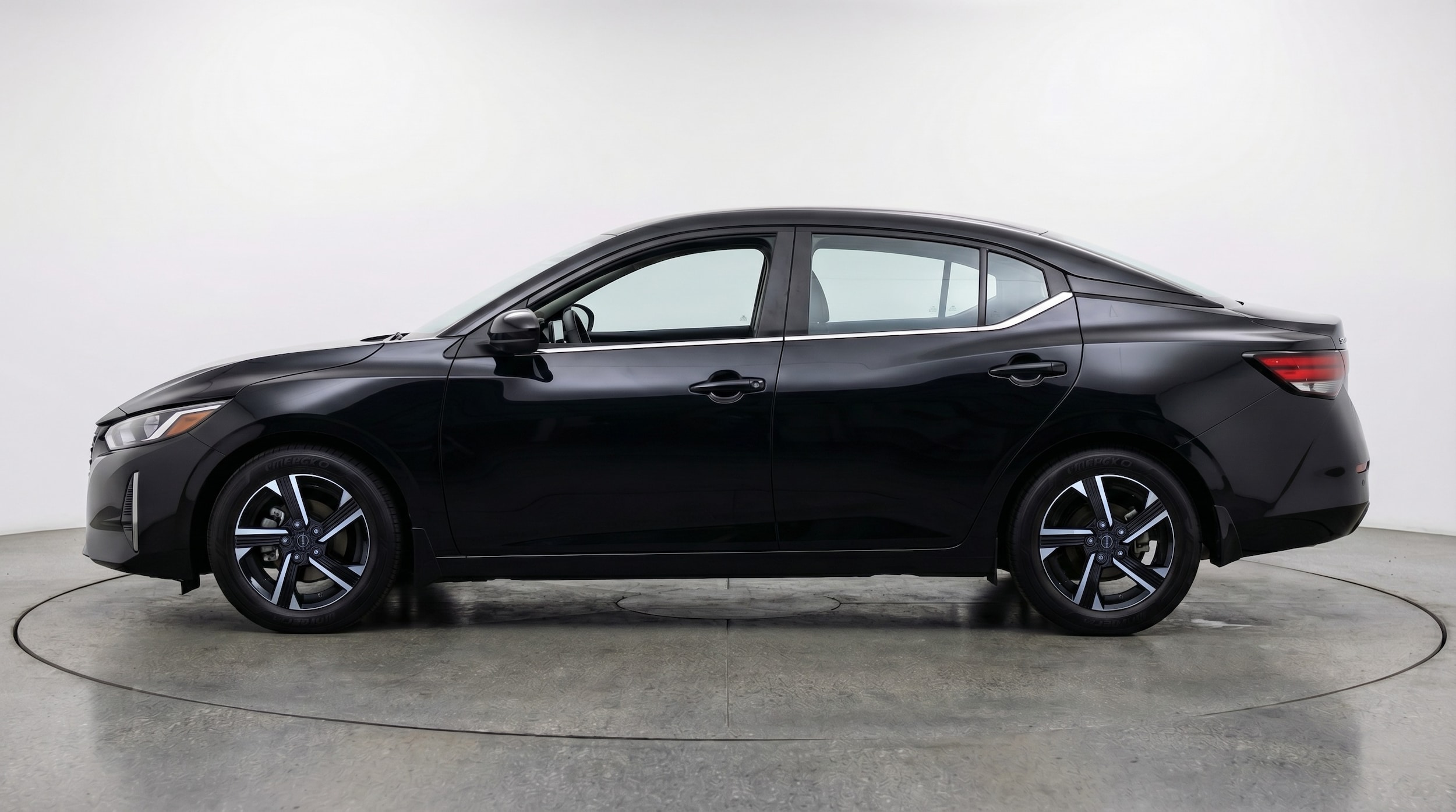 Thumbnail: 2025 Nissan Sentra - 4