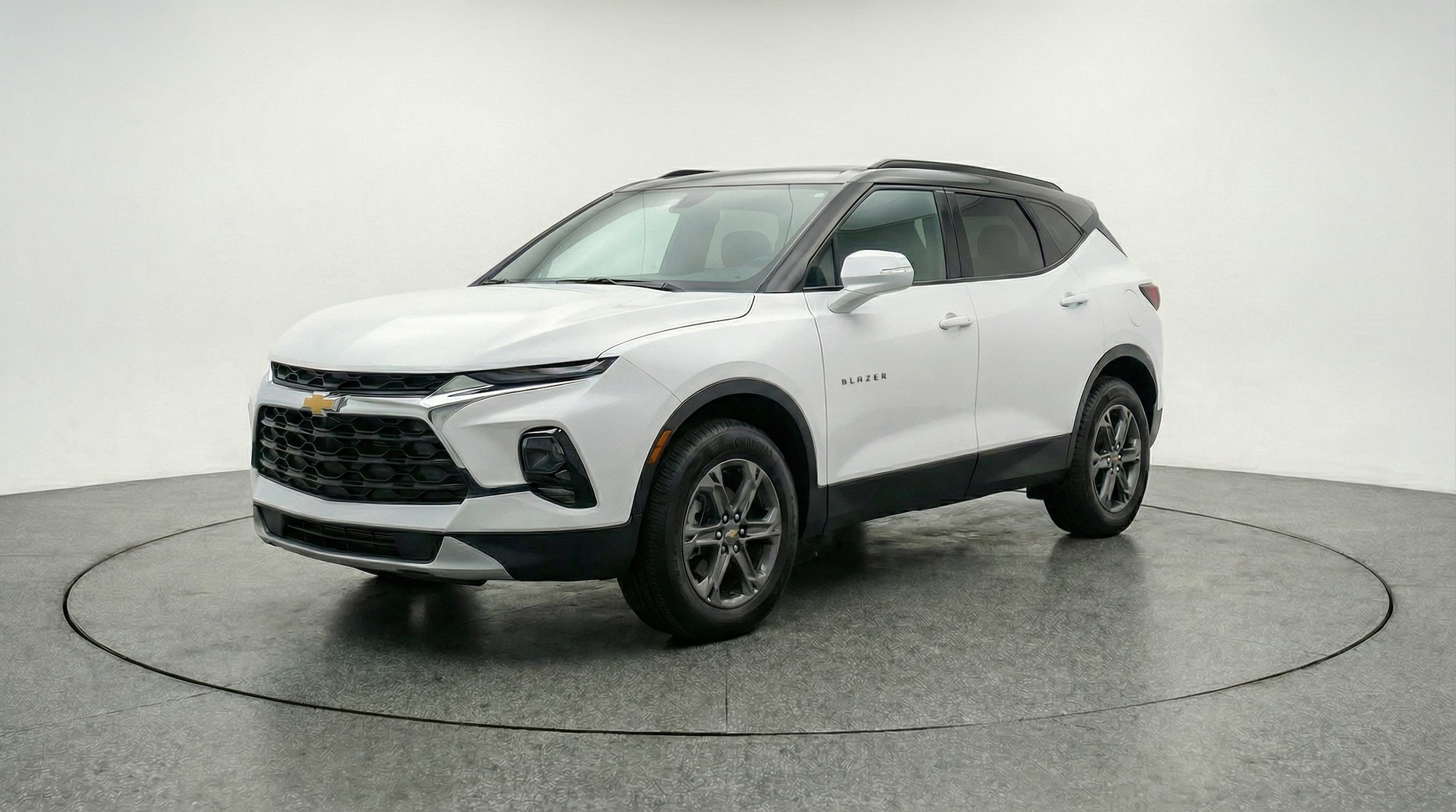 Thumbnail: 2026 Chevrolet Blazer - 3