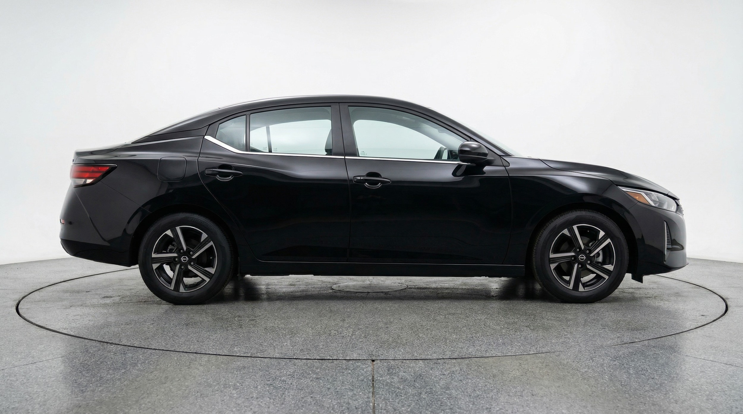 Thumbnail: 2025 Nissan Sentra - 8