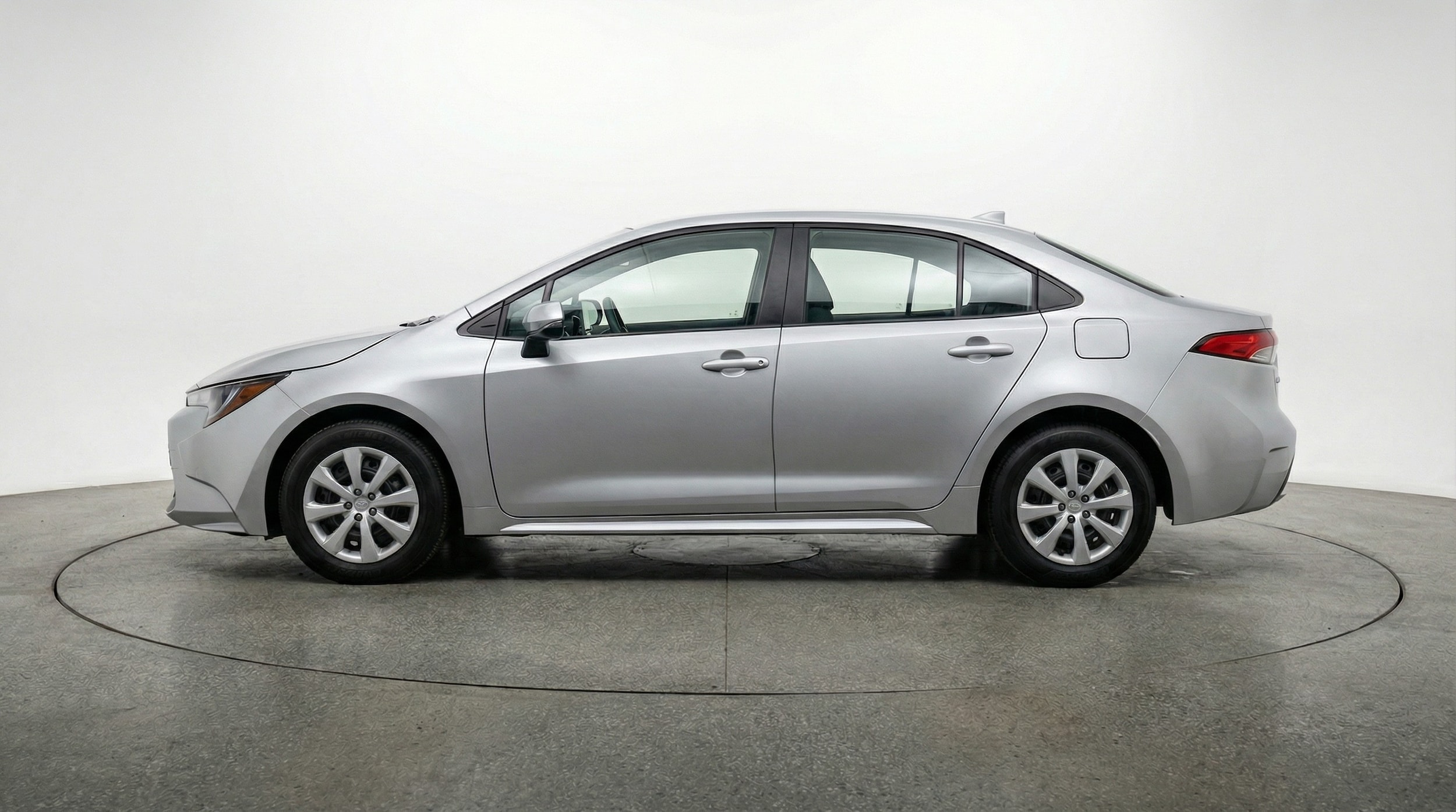 Thumbnail: 2025 Toyota Corolla - 4