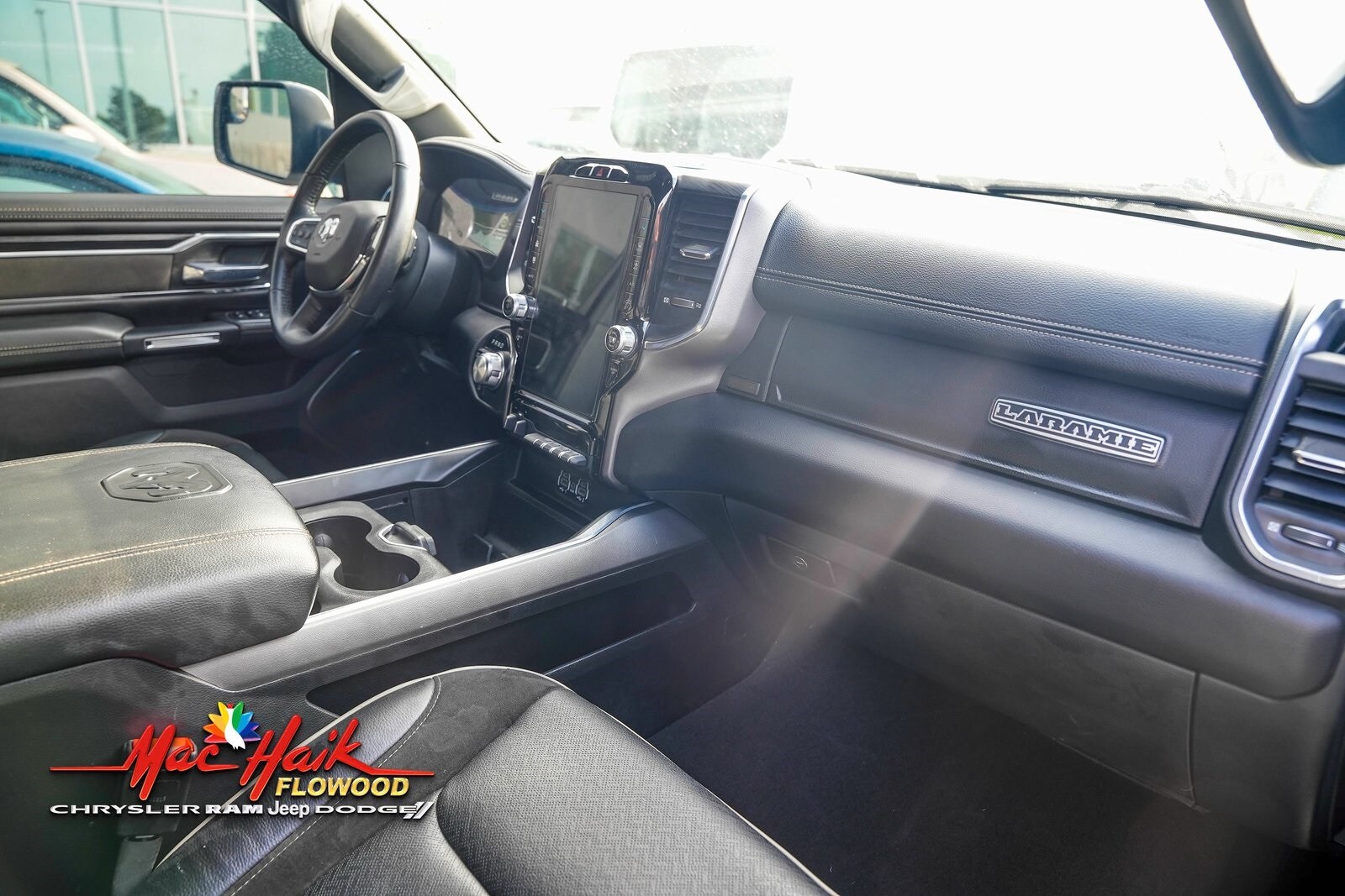 2024 Ram 1500 Laramie photo 3