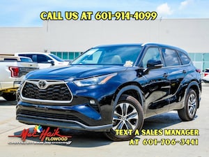 2022 Toyota Highlander XLE SUV