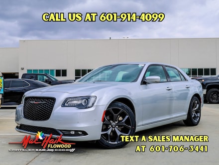 2023 Chrysler 300 S Sedan