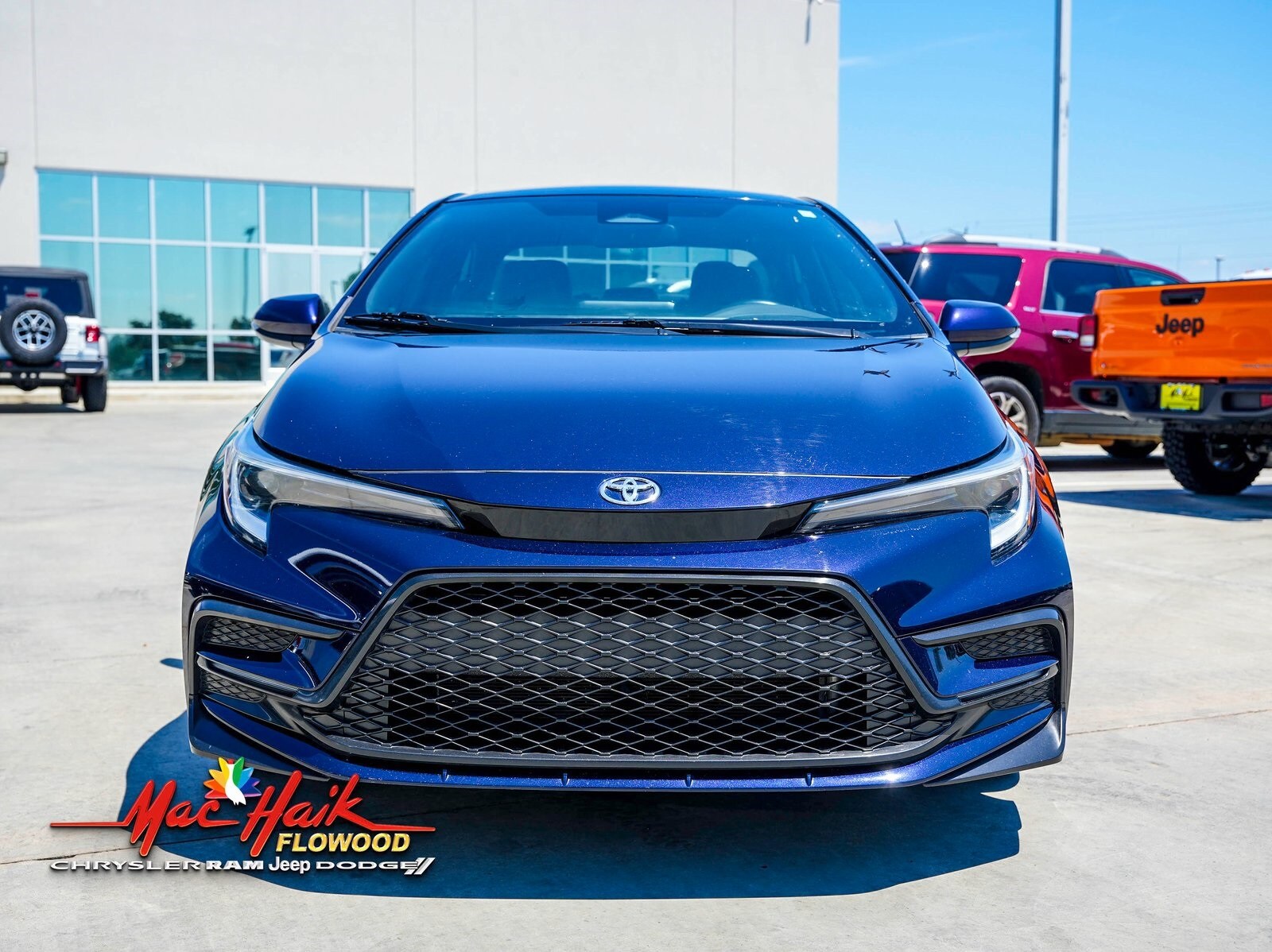 2023 Toyota Corolla SE photo 3