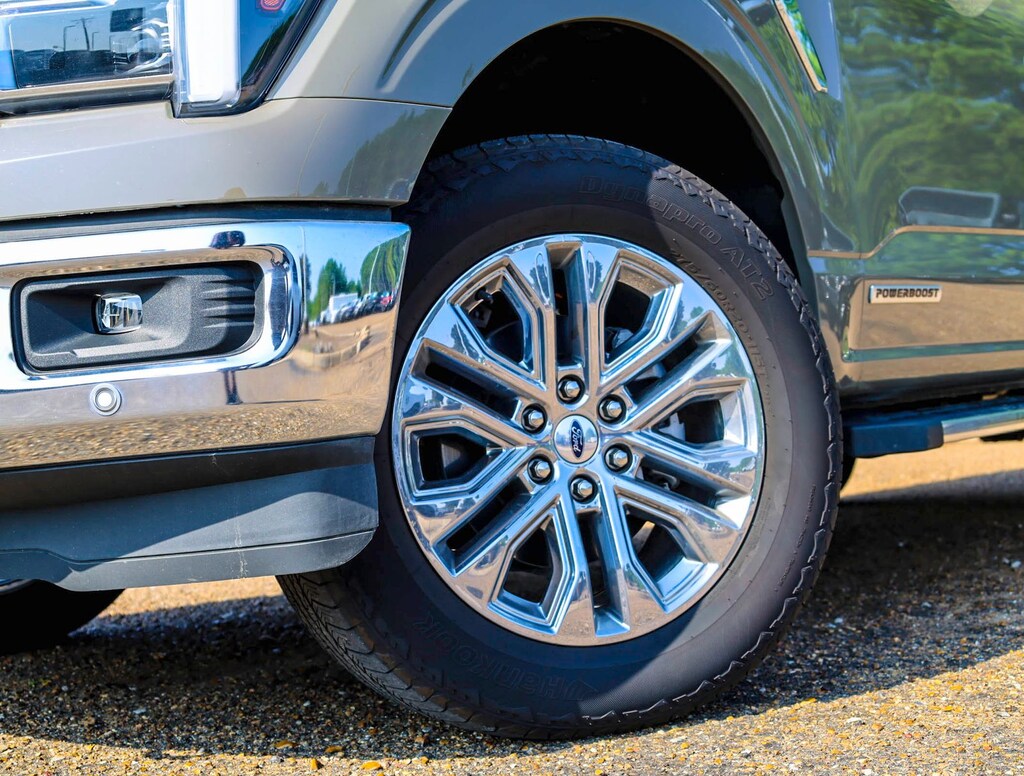 Used 2025 Ford F-150 Lariat Truck