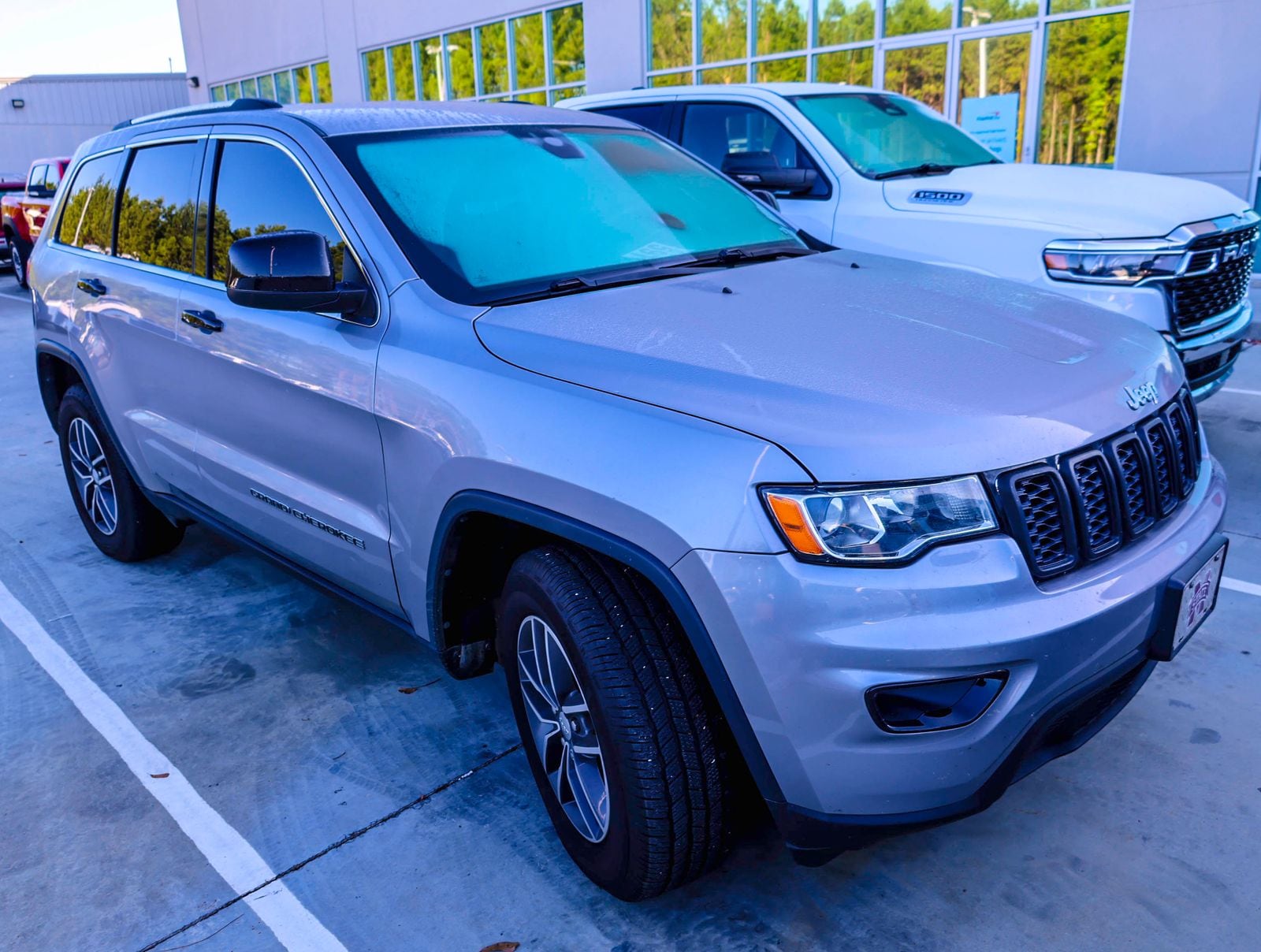 Vehicle Image 2