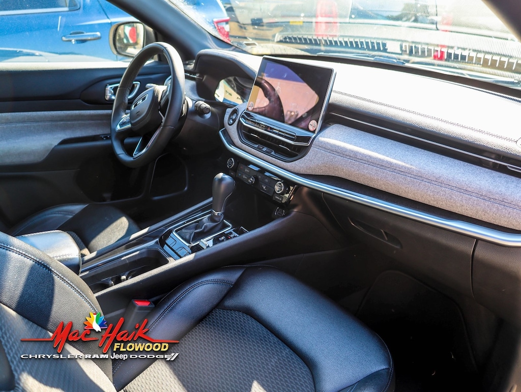 Used 2024 Jeep Compass Latitude SUV