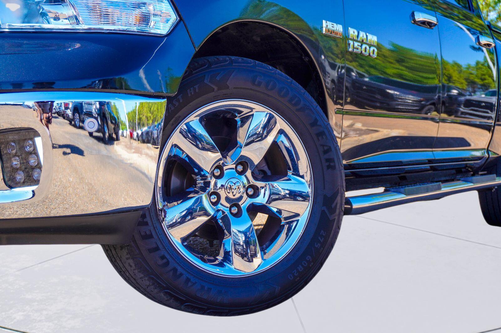 Used 2017 RAM Ram 1500 Pickup Big Horn with VIN 3C6RR7LT2HG774843 for sale in Jackson, MS