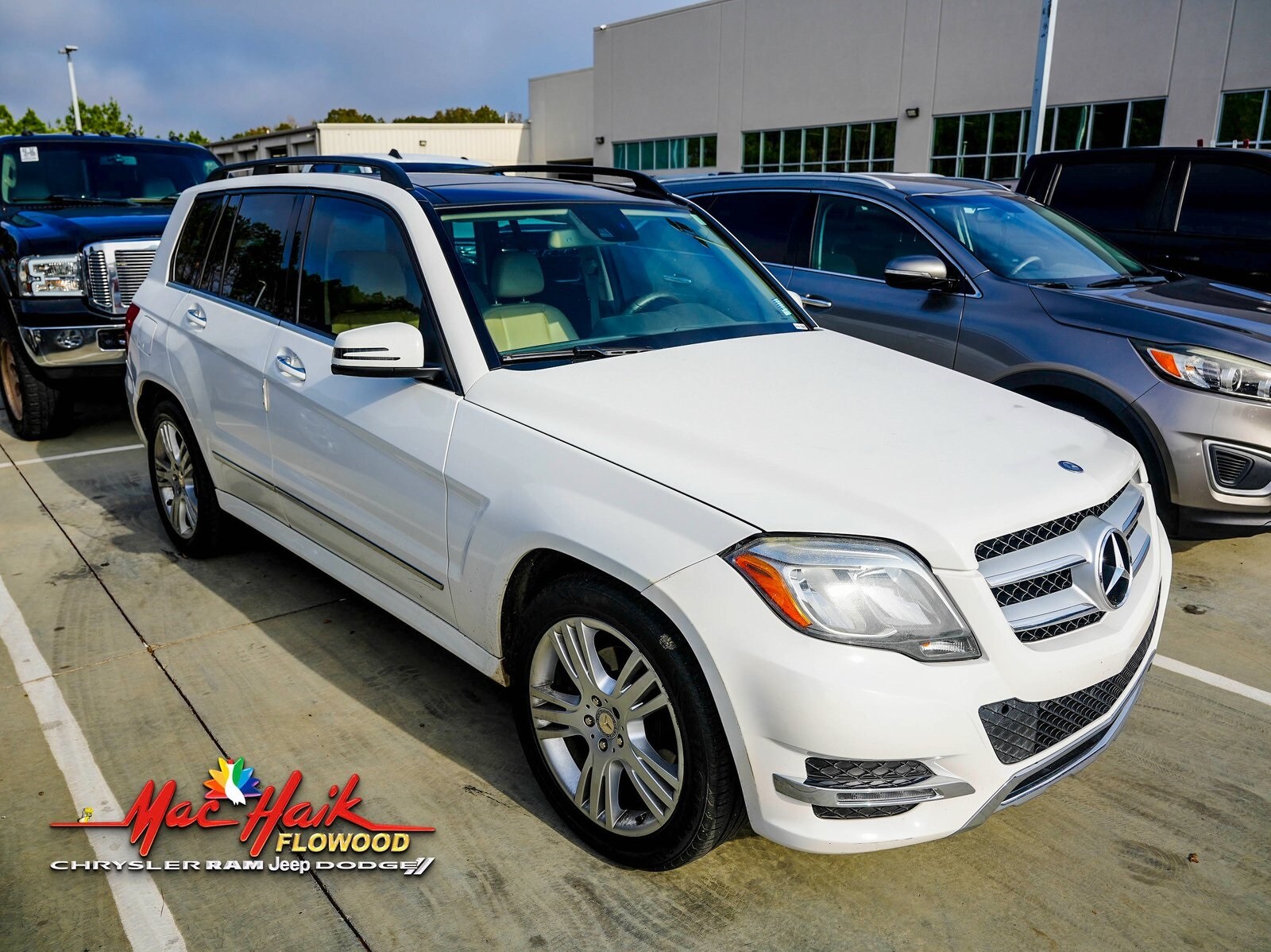 2015 Mercedes Benz GLK 350 4MATIC photo 2