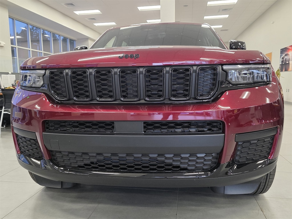 New 2025 Jeep Grand Cherokee L Altitude X Sport Utility