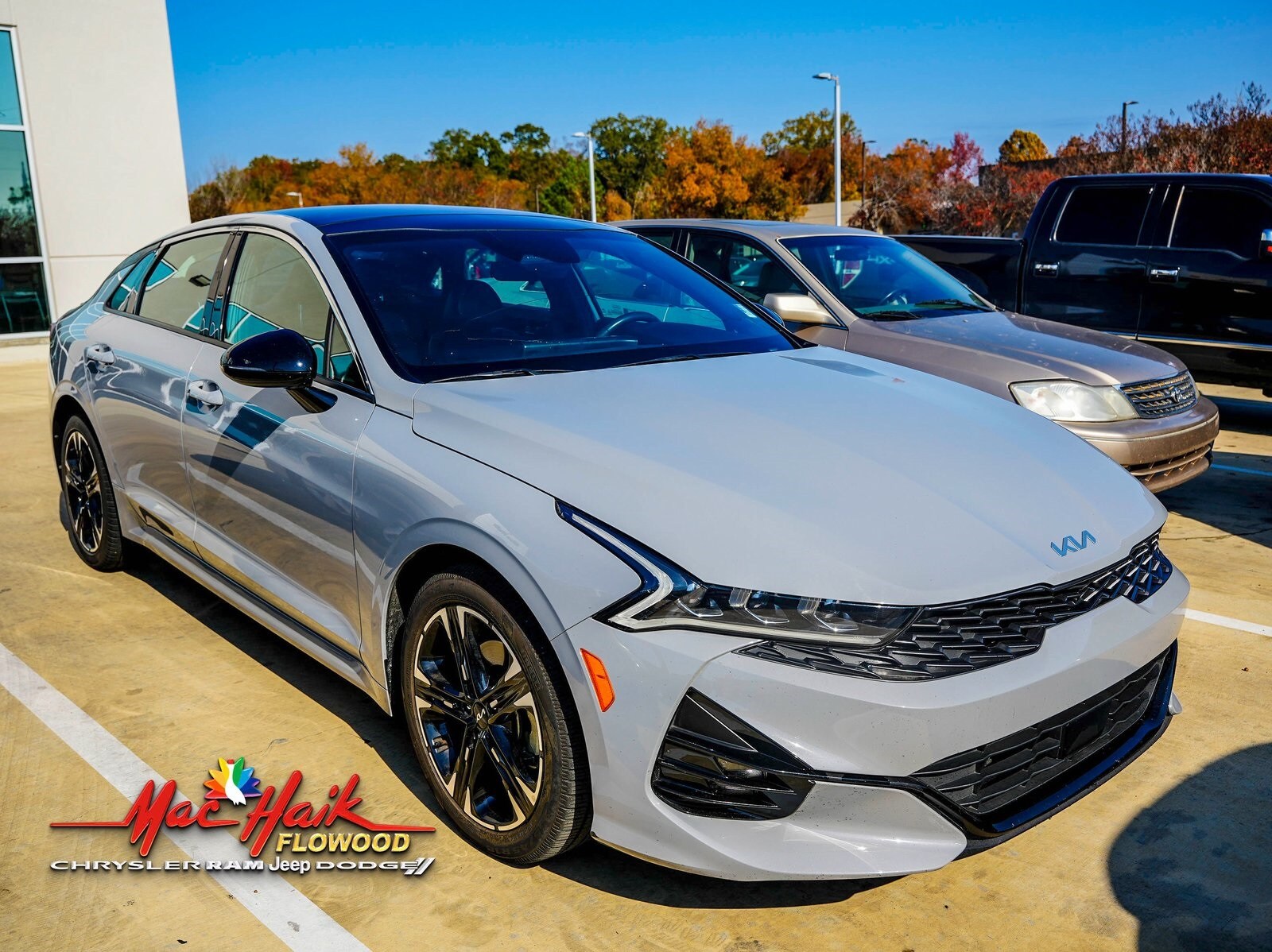 2024 Kia K5 GT-Line photo 2