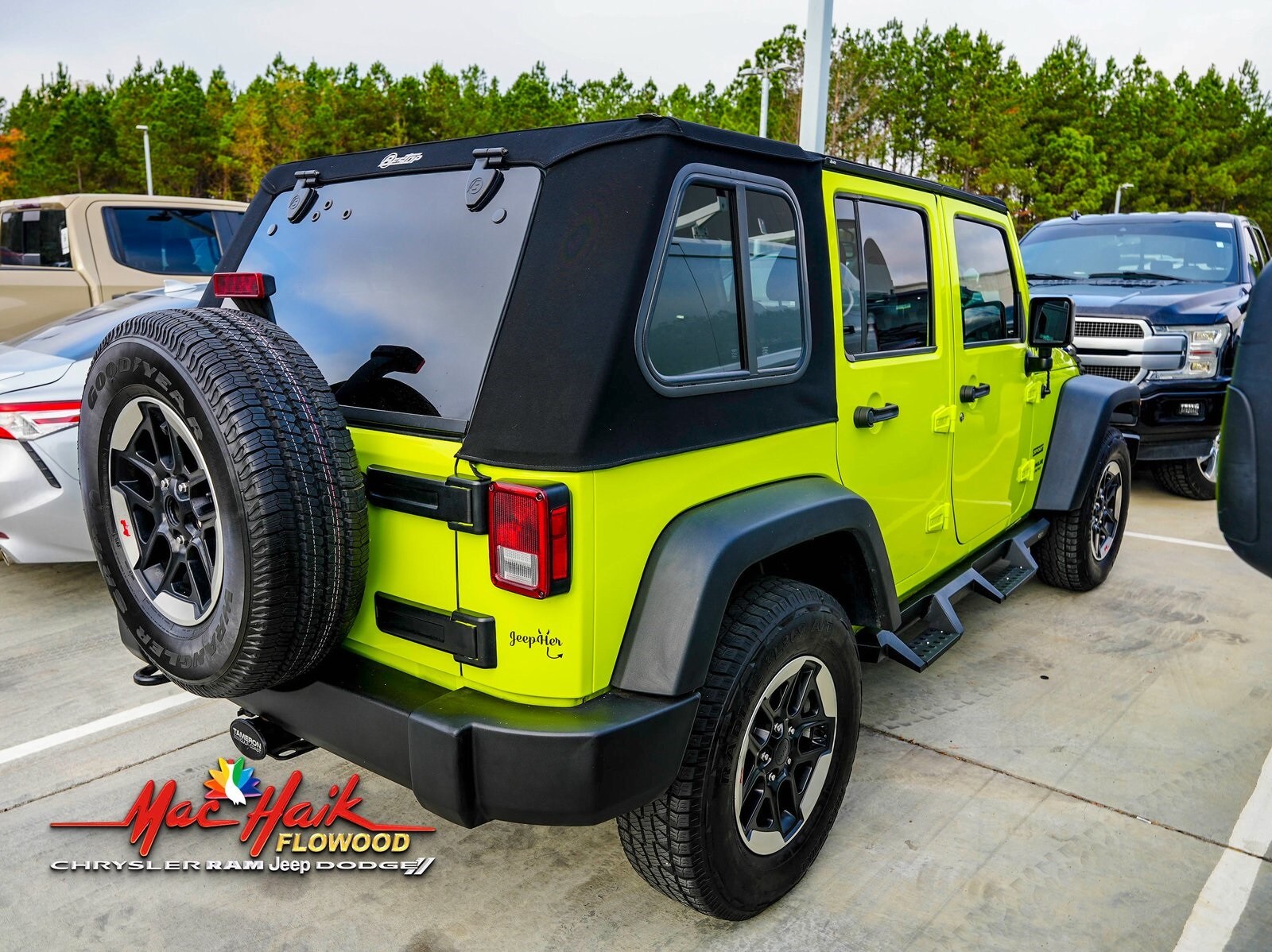 2017 Jeep Wrangler Unlimited Sport photo 3