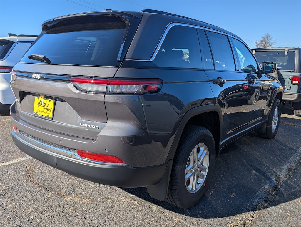 New 2025 Jeep Grand Cherokee Laredo Sport Utility