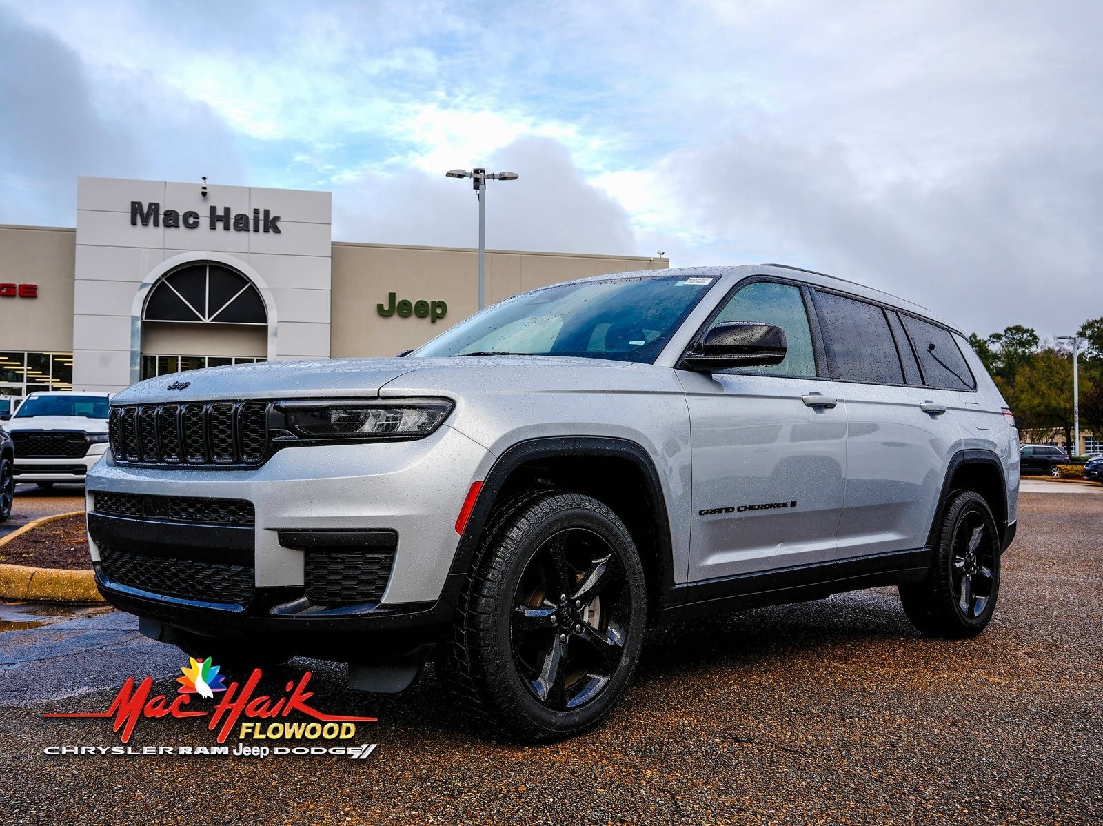 2023 Jeep Grand Cherokee L Altitude's photo