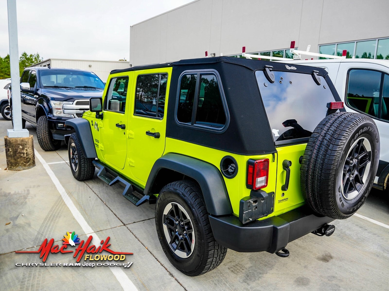 2017 Jeep Wrangler Unlimited Sport photo 2