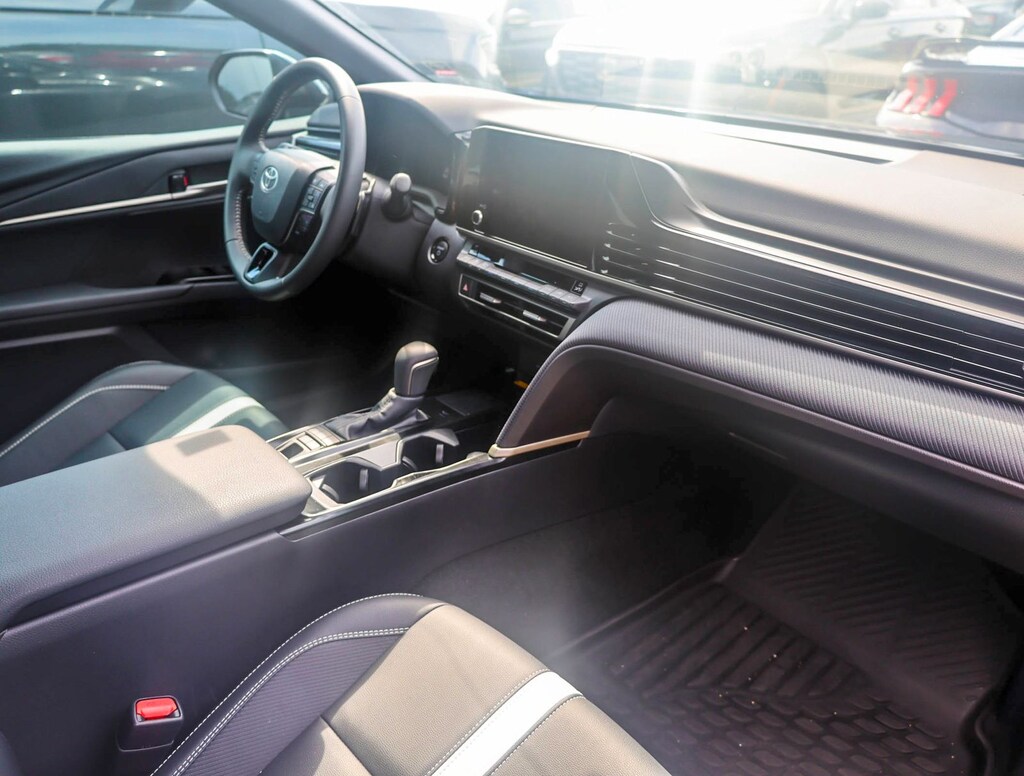 Used 2025 Toyota Camry SE Sedan