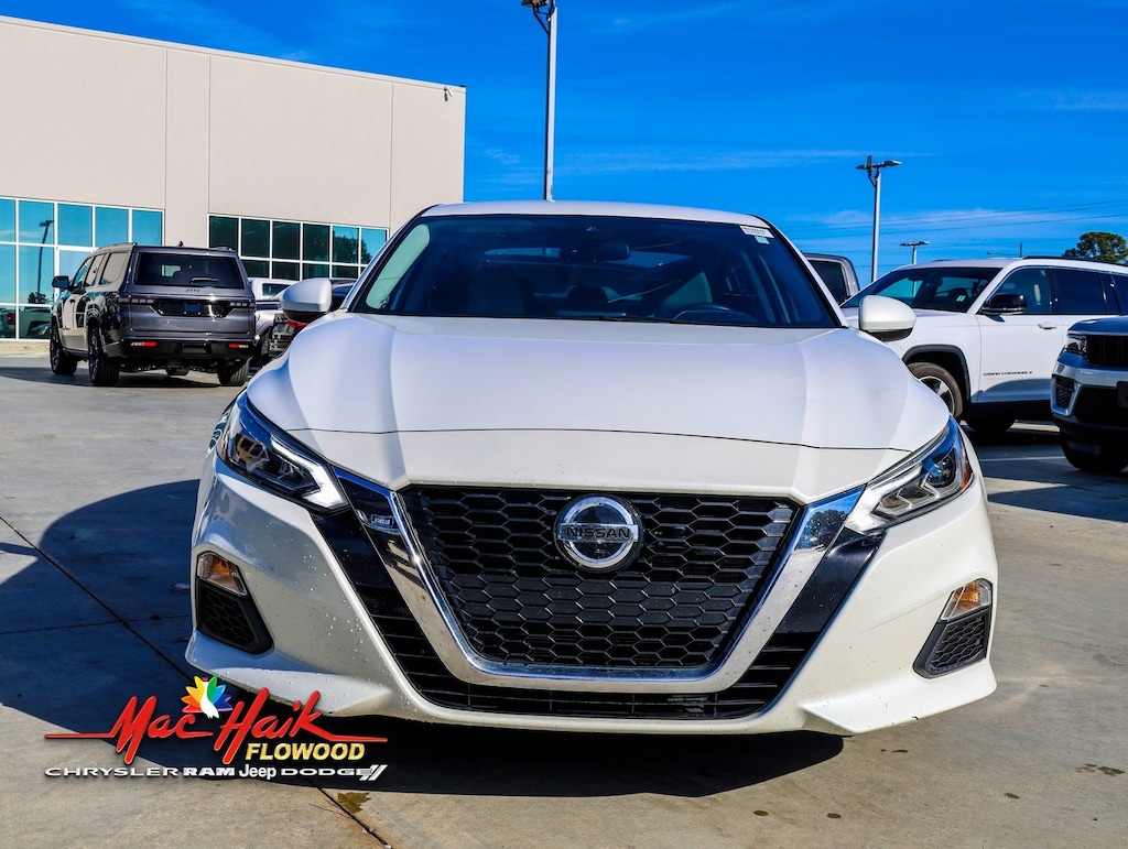 Used 2021 Nissan Altima 2.5 SV Sedan