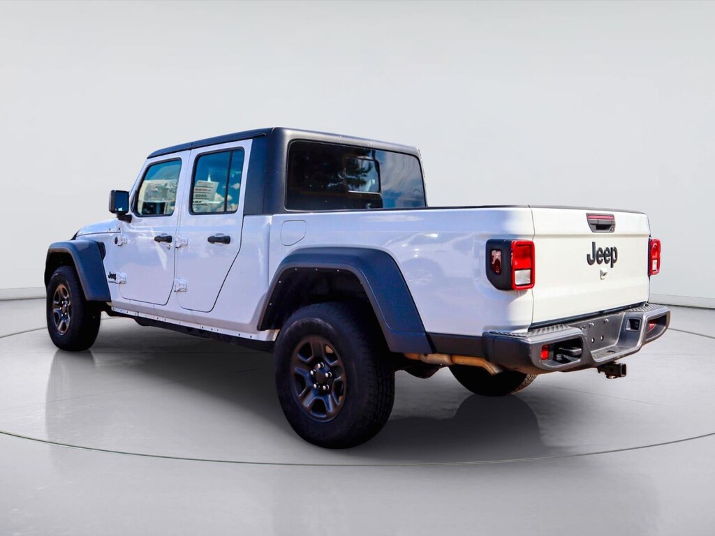 Used 2023 Jeep Gladiator Sport Truck
