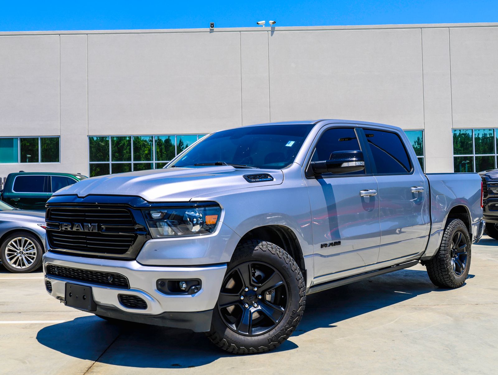 2021 RAM 1500 Big Horn/Lone Star 4x4 Crew Cab 5'7's photo