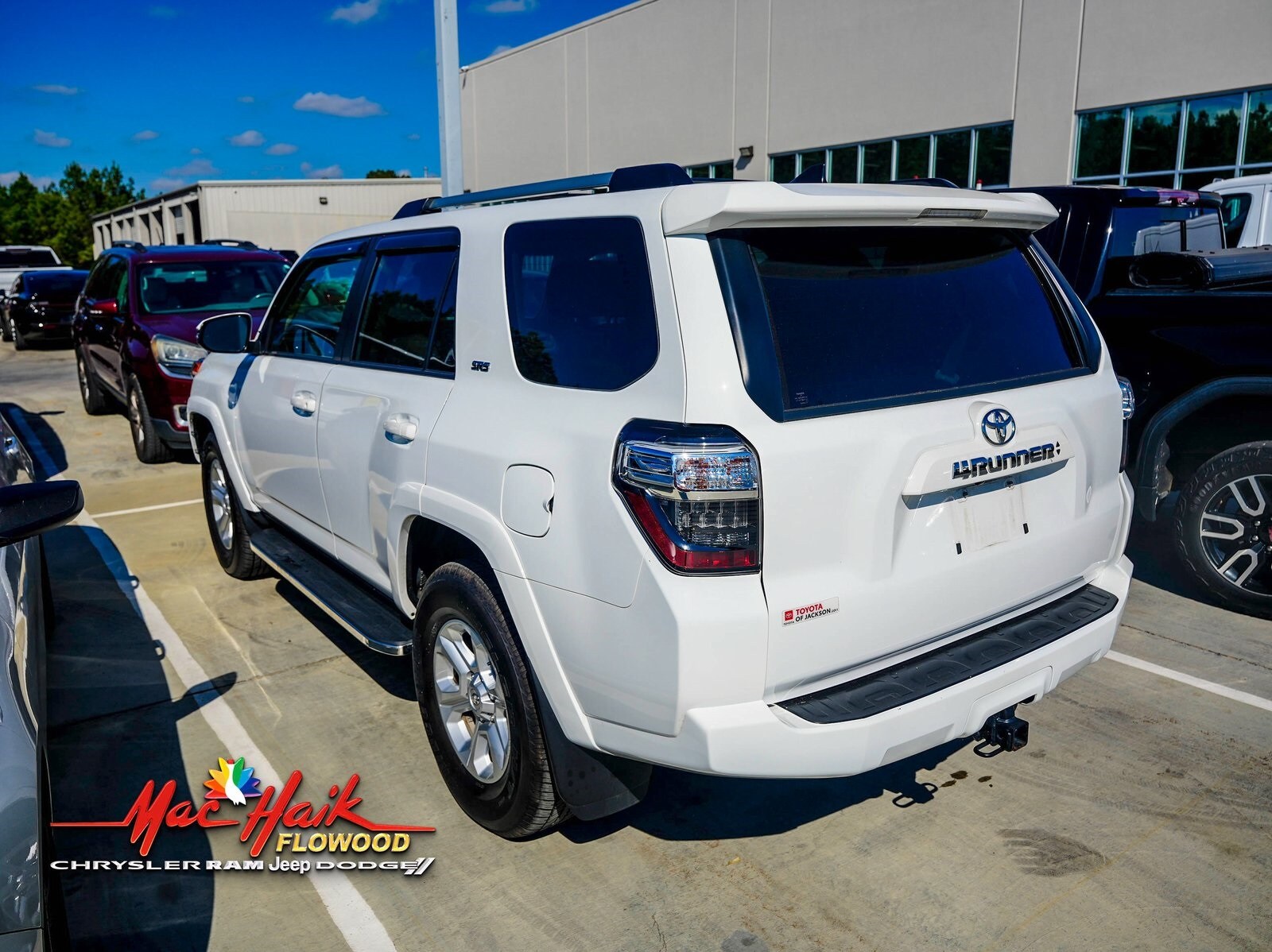 2023 Toyota 4Runner SR5 Premium photo 3