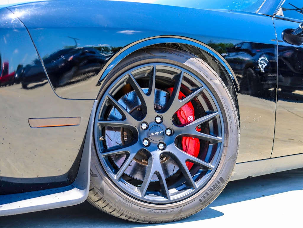 Used 2015 Dodge Challenger SRT Hellcat Coupe