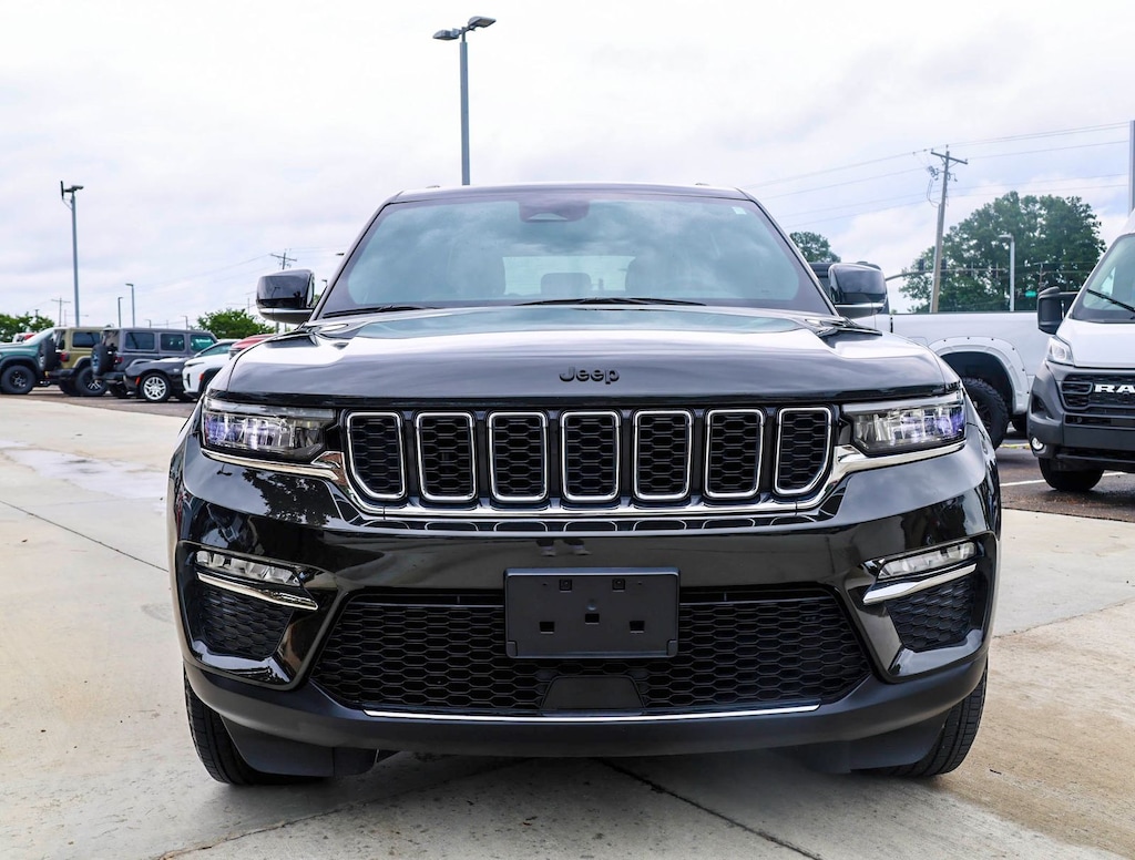 Used 2024 Jeep Grand Cherokee Limited SUV