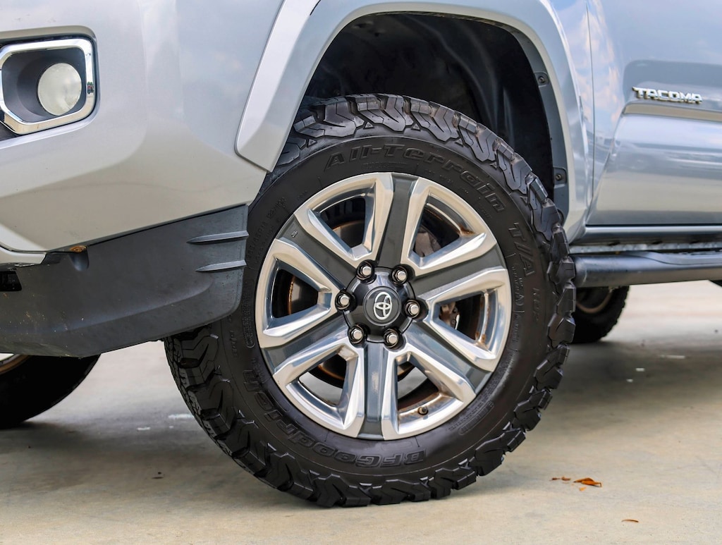 Used 2019 Toyota Tacoma Limited Truck