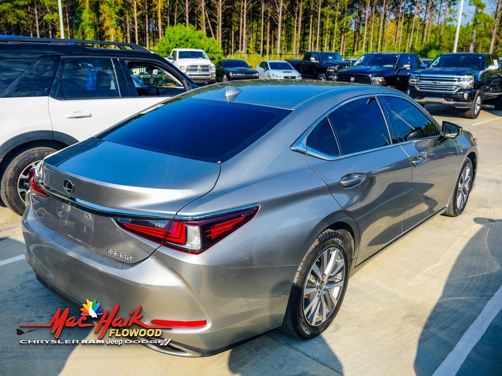 2020 Lexus ES 350 Base photo 4
