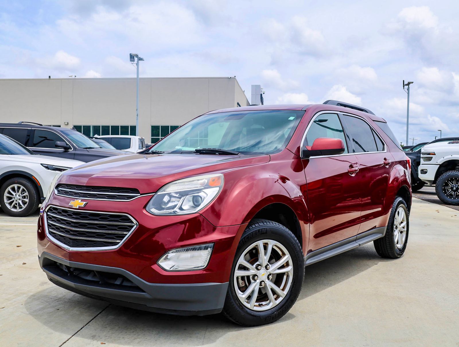 2017 Chevrolet Equinox LT's photo