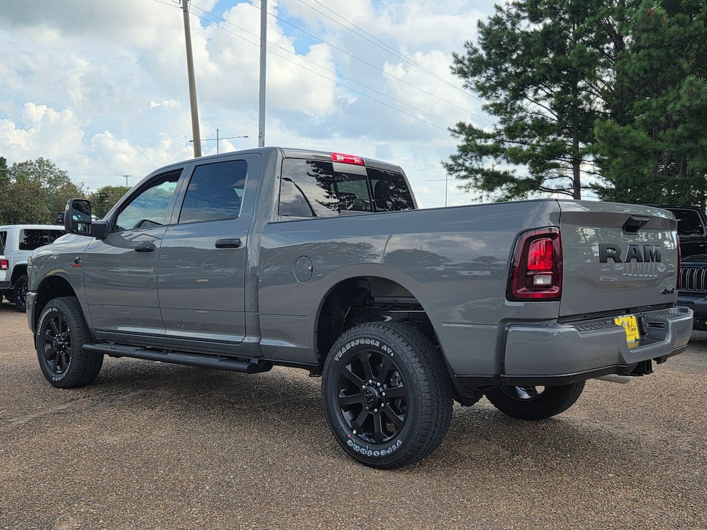 New 2026 Ram 2500 BLACK EXPRESS CREW CAB 4X4 6'4 BOX Truck