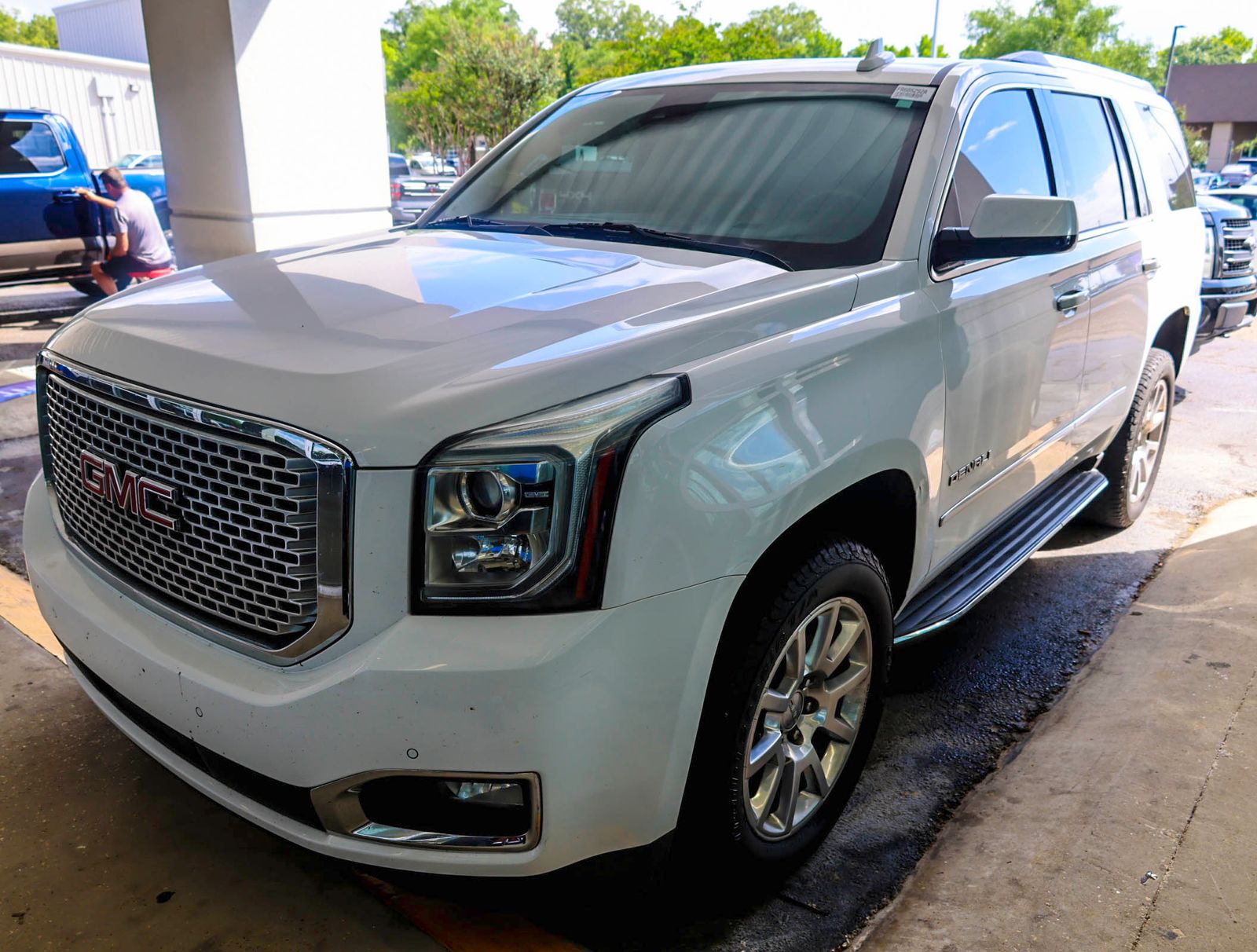 2015 GMC Yukon 2WD Denali's photo