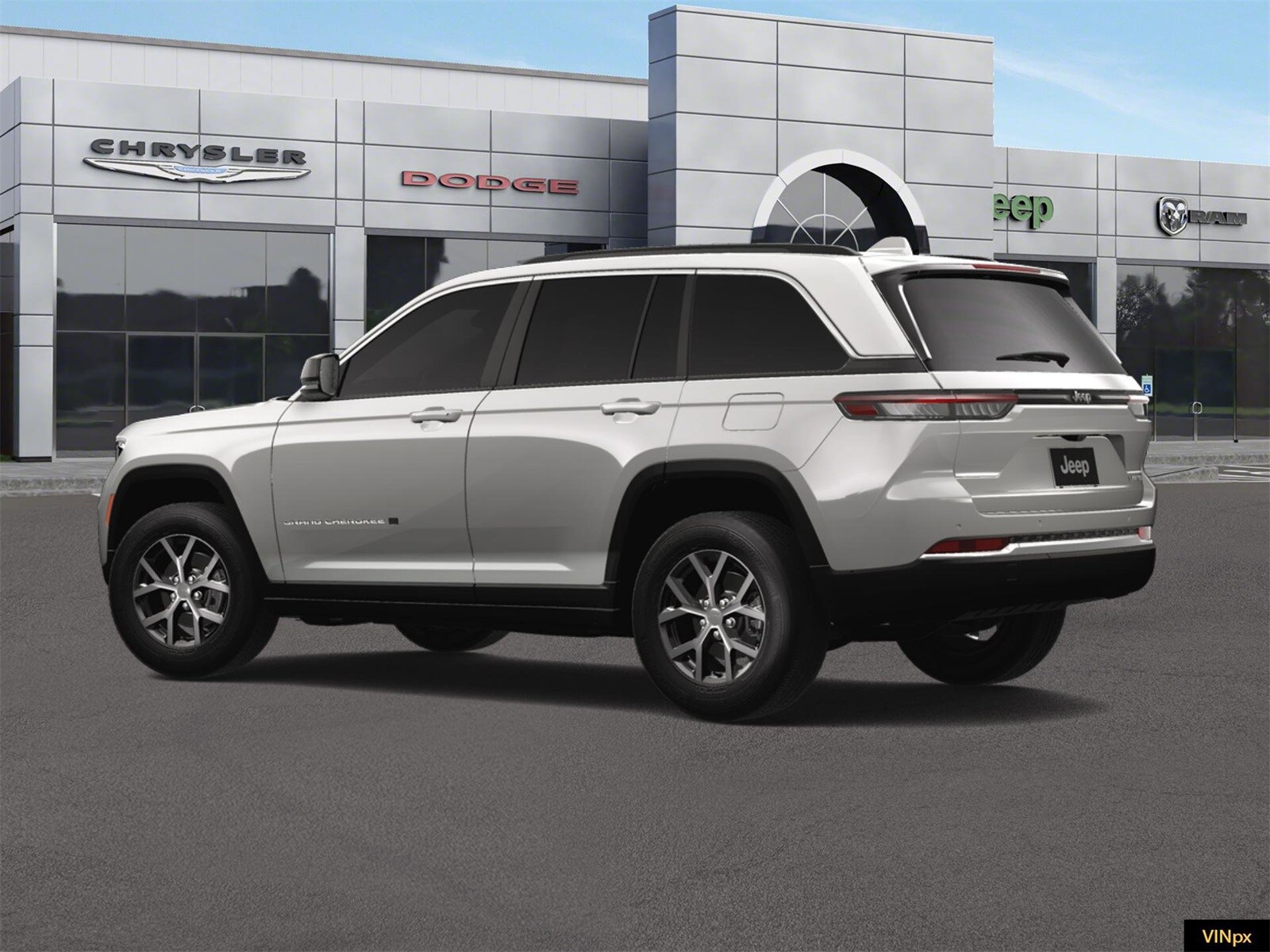 2025 Jeep Grand Cherokee Limited photo 3