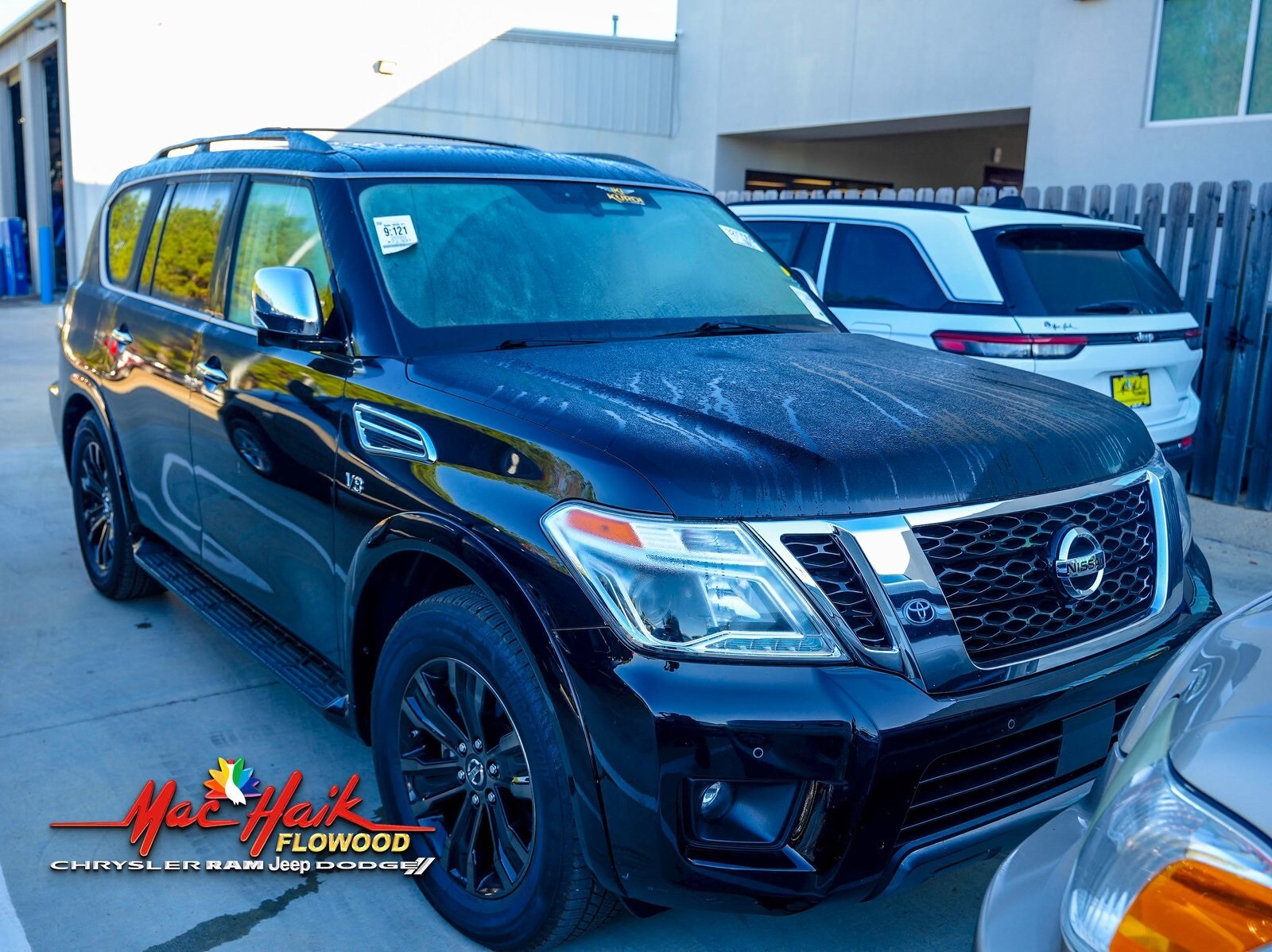 2020 Nissan Armada Platinum photo 2