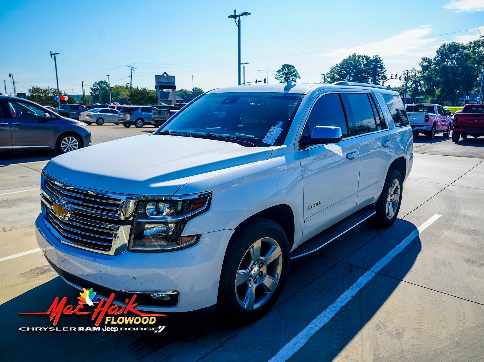 2020 Chevrolet Tahoe Premier photo 2