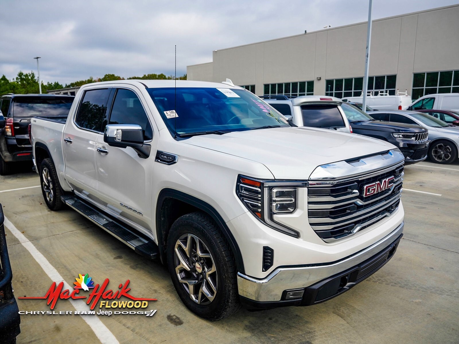 2022 Gmc Sierra 1500 SLT photo 2
