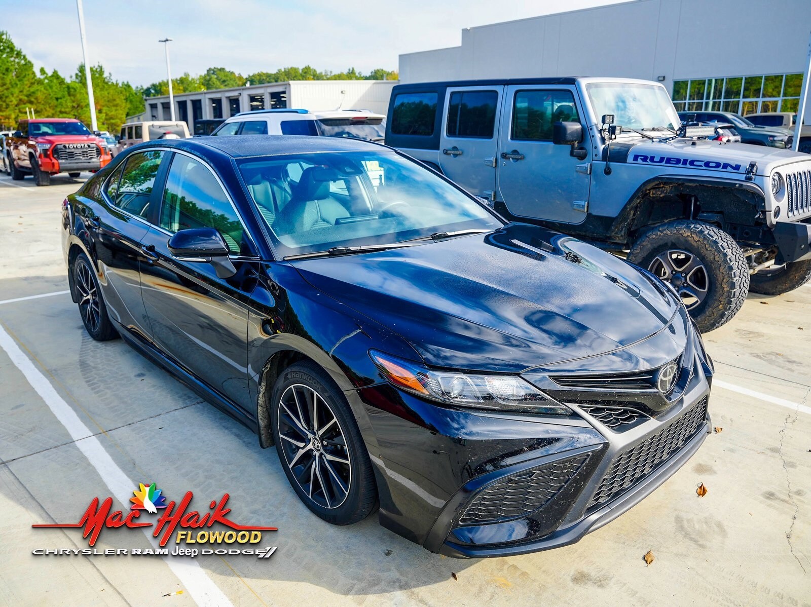 2023 Toyota Camry SE photo 2