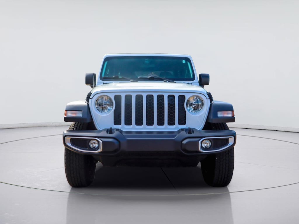 Used 2023 Jeep Gladiator Sport Truck