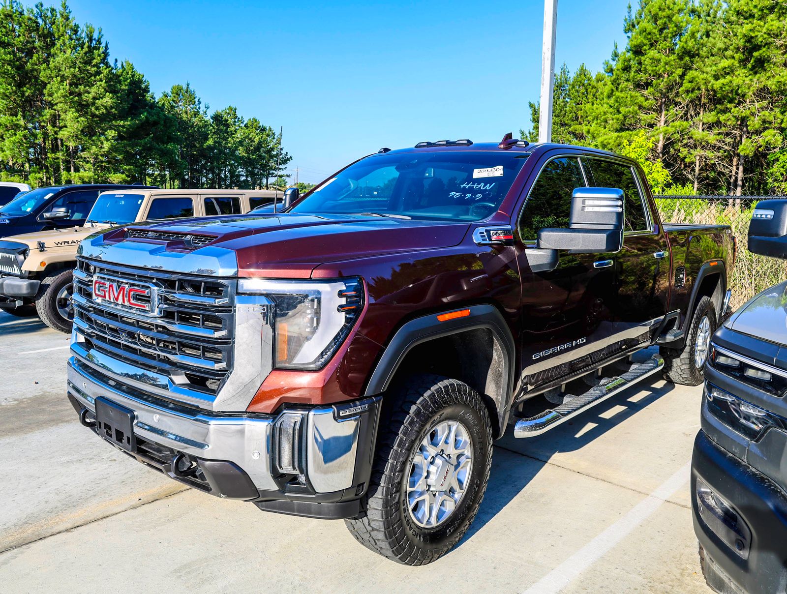2024 GMC Sierra 4WD Crew Cab Long Box SLT's photo