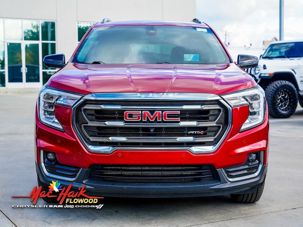 Used 2022 GMC Terrain AT4 SUV