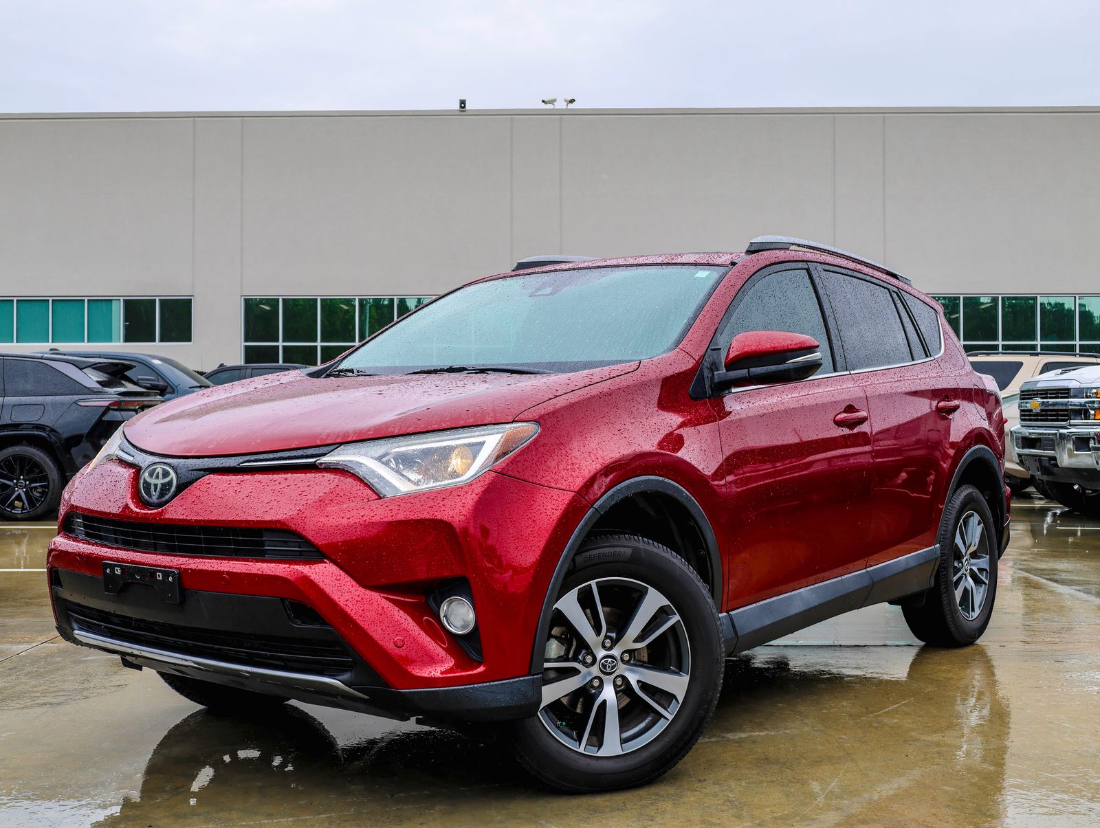2018 Toyota RAV4 XLE's photo
