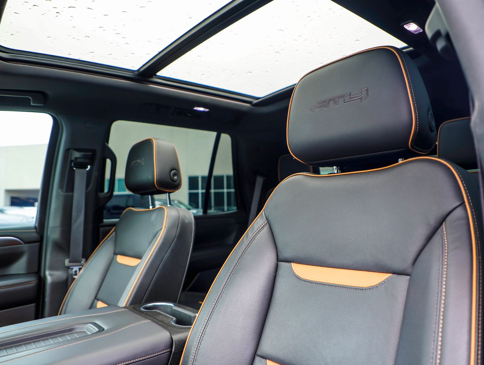 2022 GMC Yukon AT4 - Photo 21