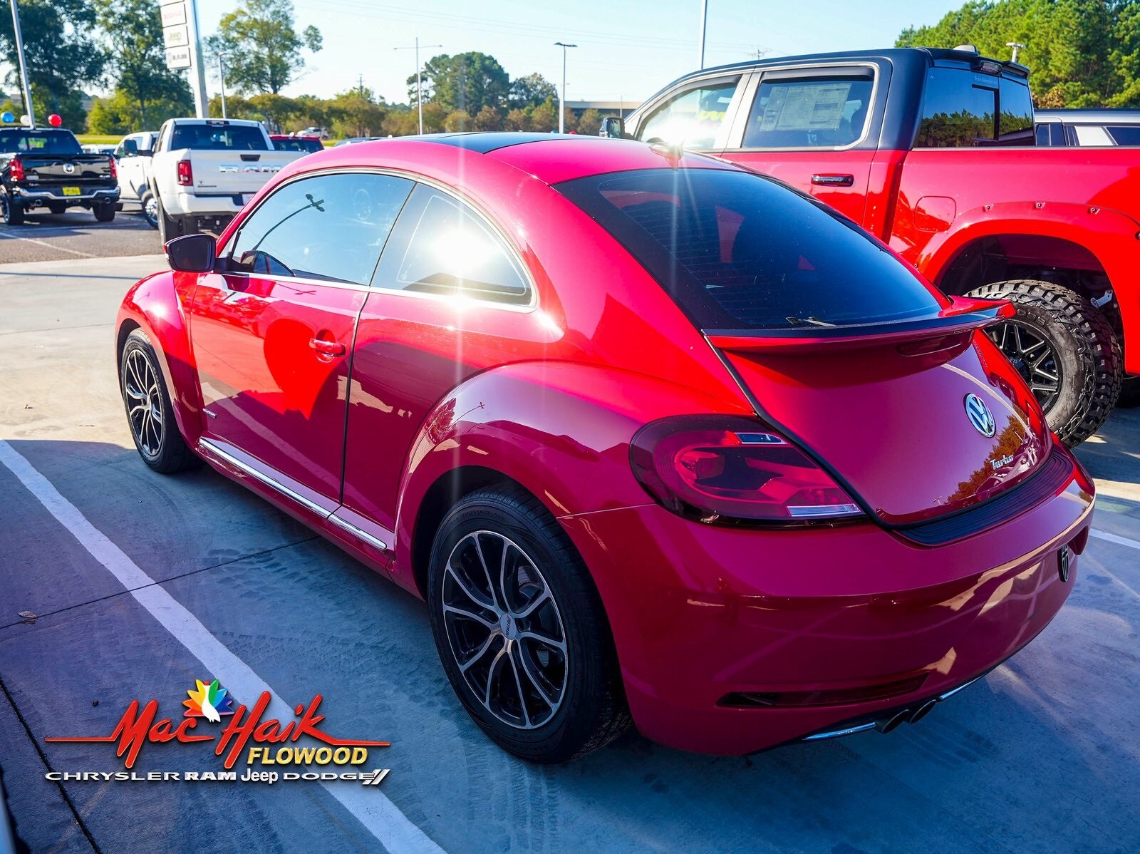 2019 Volkswagen Beetle SE photo 4