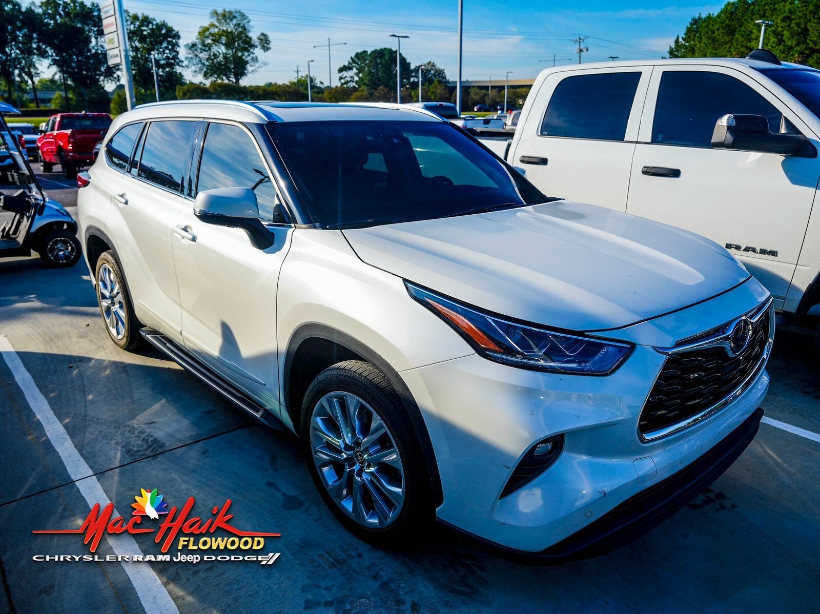 2020 Toyota Highlander Limited photo 2