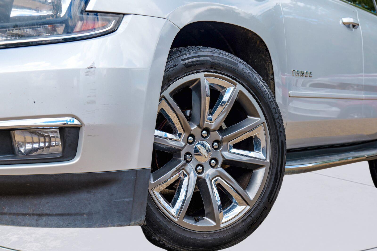 Used 2015 Chevrolet Tahoe LTZ with VIN 1GNSCCKC2FR698938 for sale in Jackson, MS