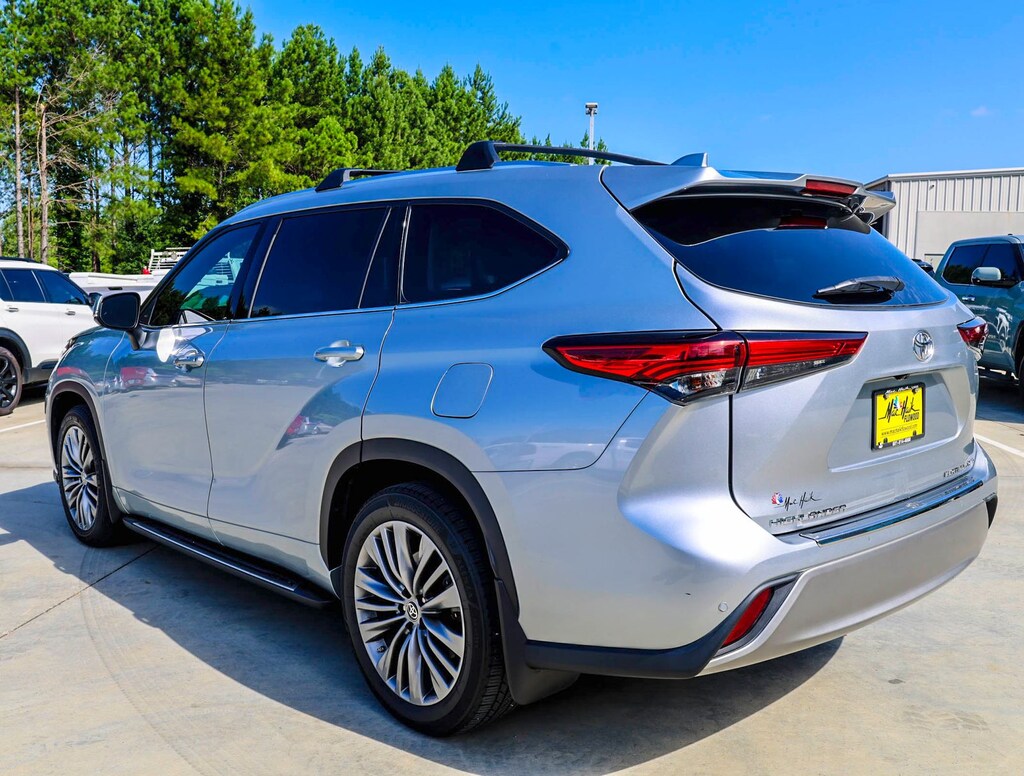 Used 2020 Toyota Highlander Platinum SUV