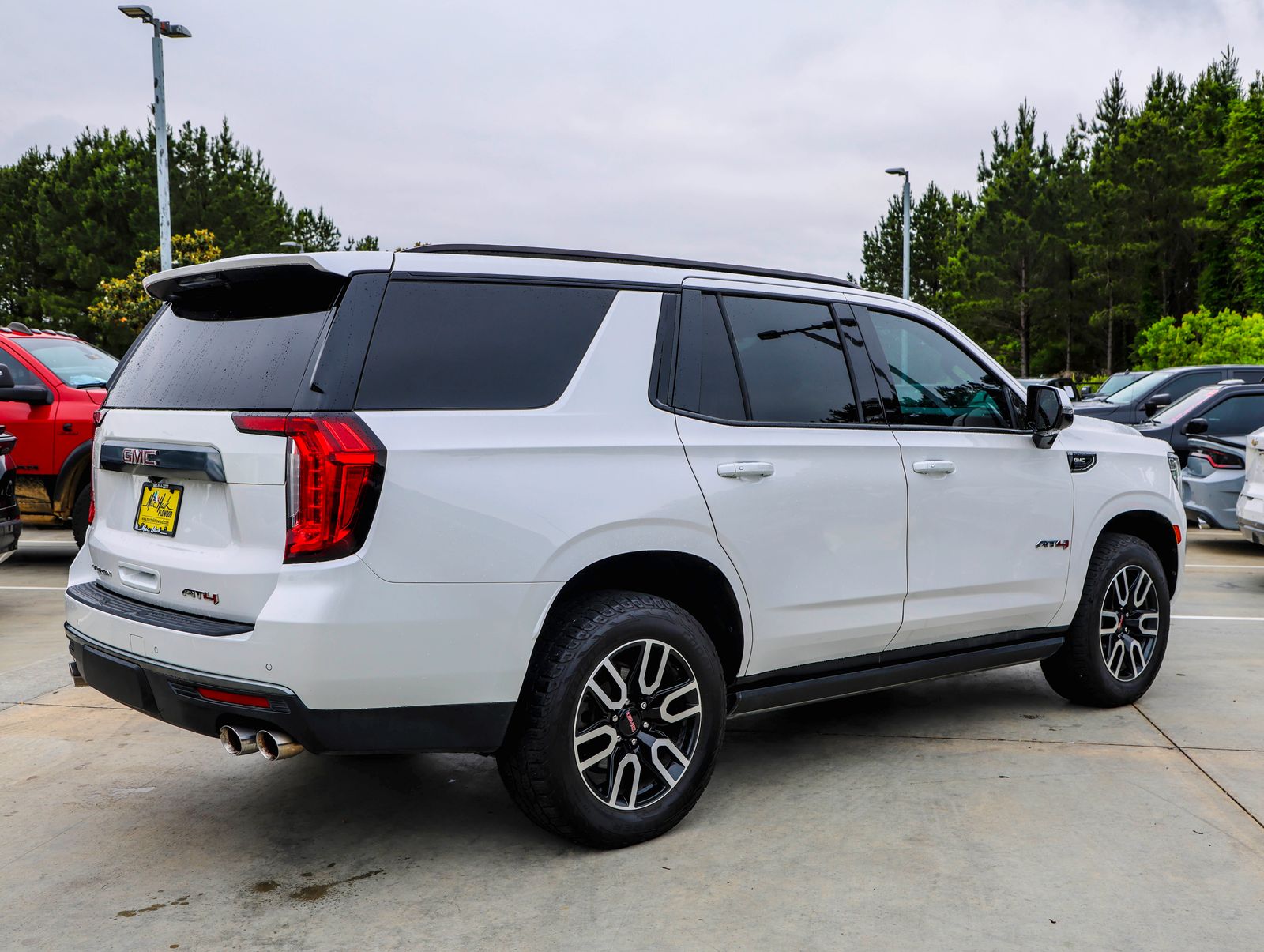 2022 GMC Yukon AT4 - Photo 12