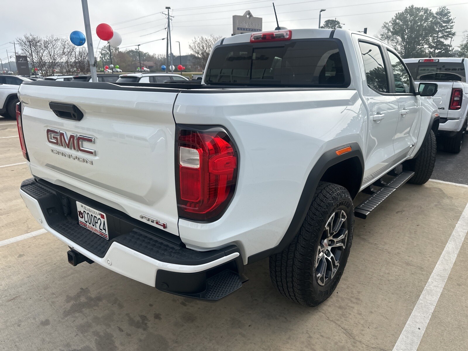 2023 Gmc Canyon AT4 photo 2