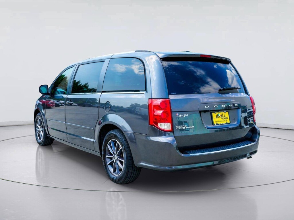 Used 2017 Dodge Grand Caravan SXT Van