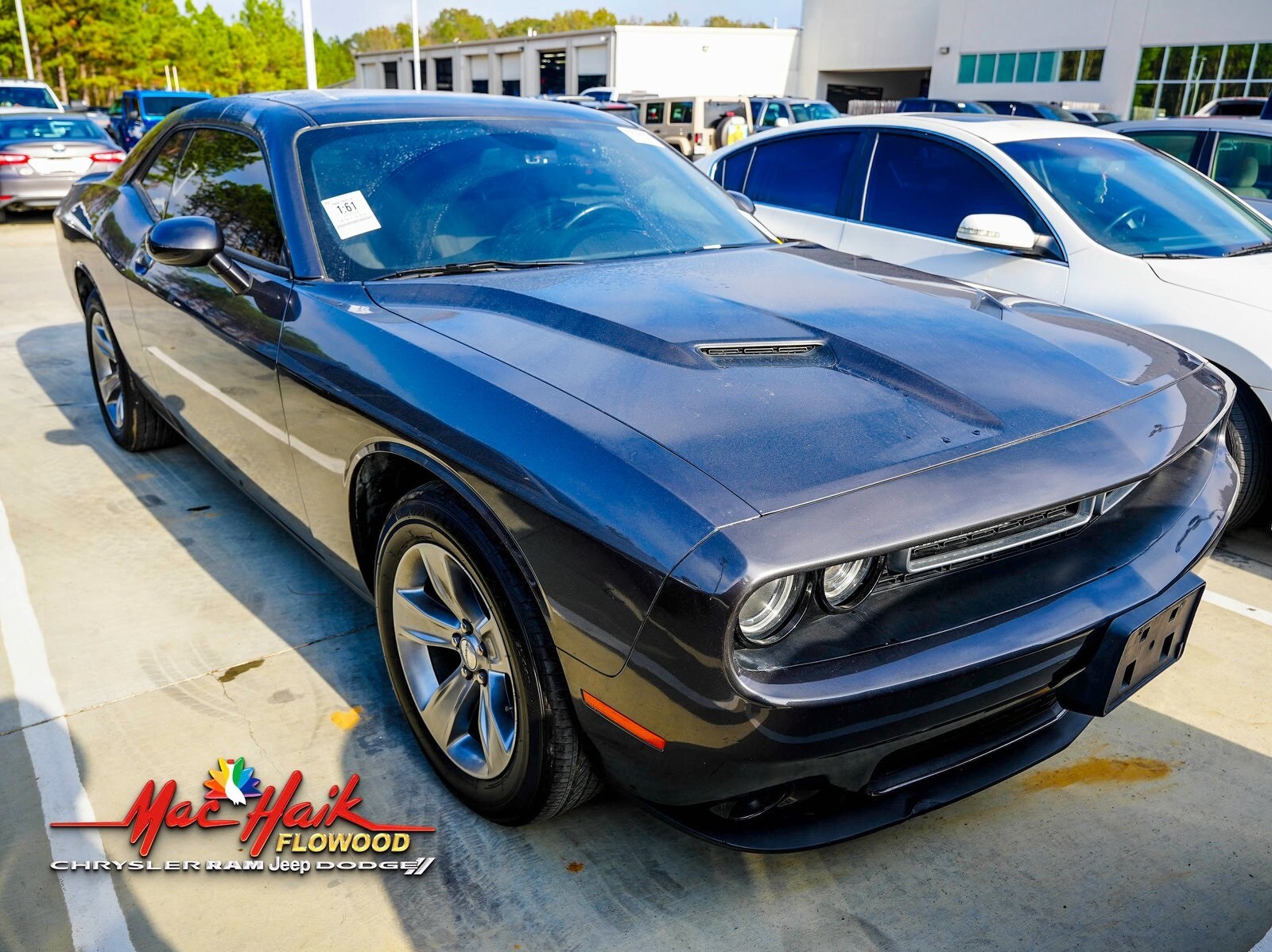 2019 Dodge Challenger SXT photo 2